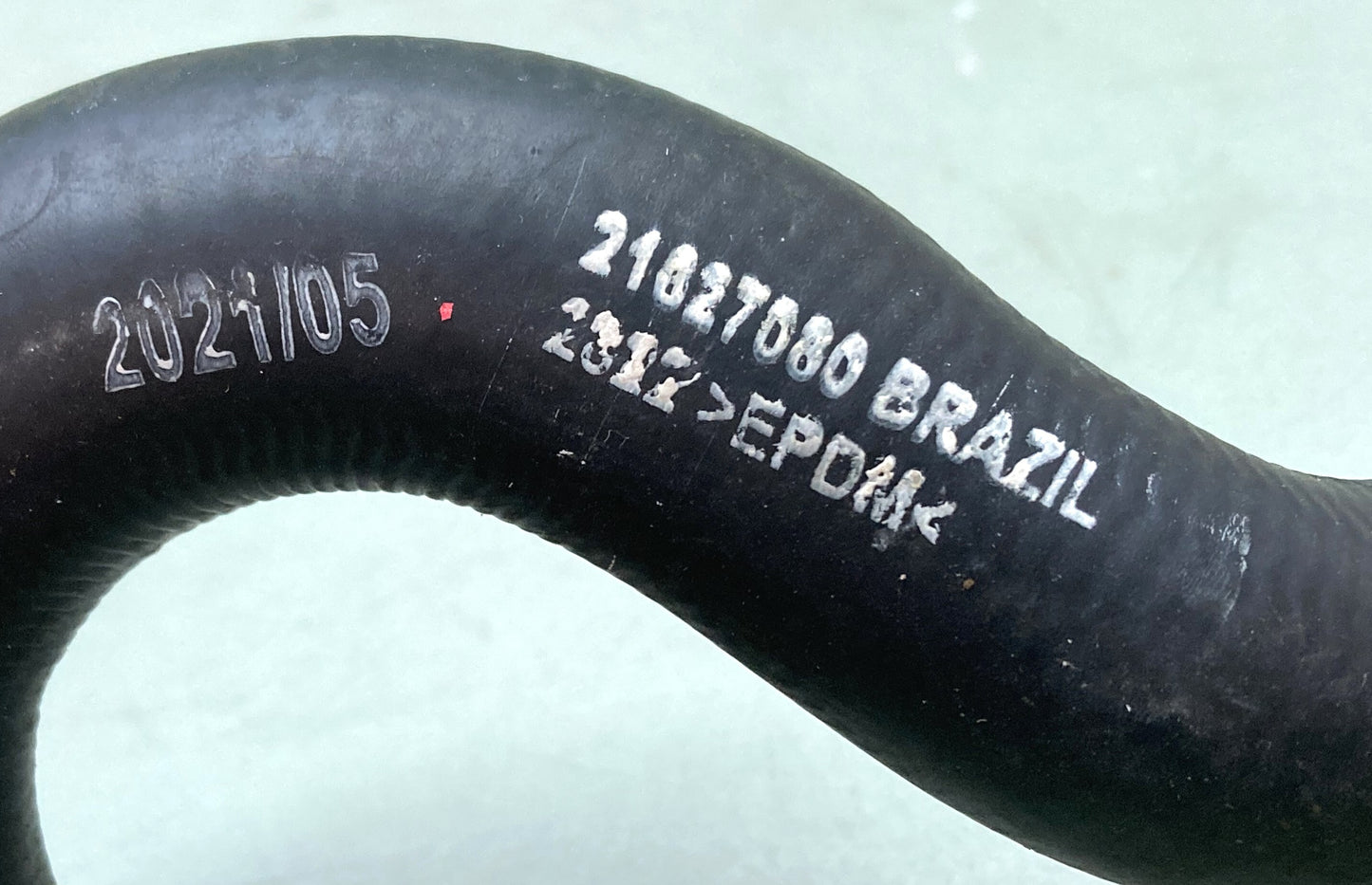 New Replaces Volvo 21627080 Hose