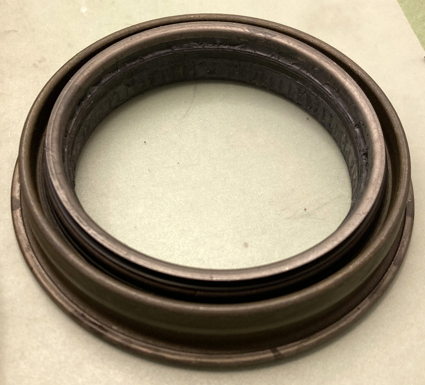New Genuine Meritor A1205R2592 Oil Seal