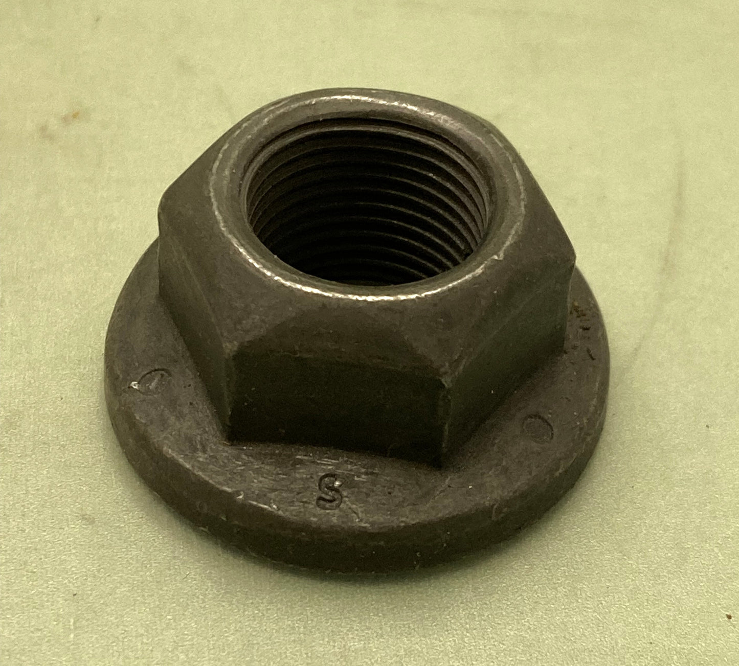 New Genuine International 416743C2 Nut