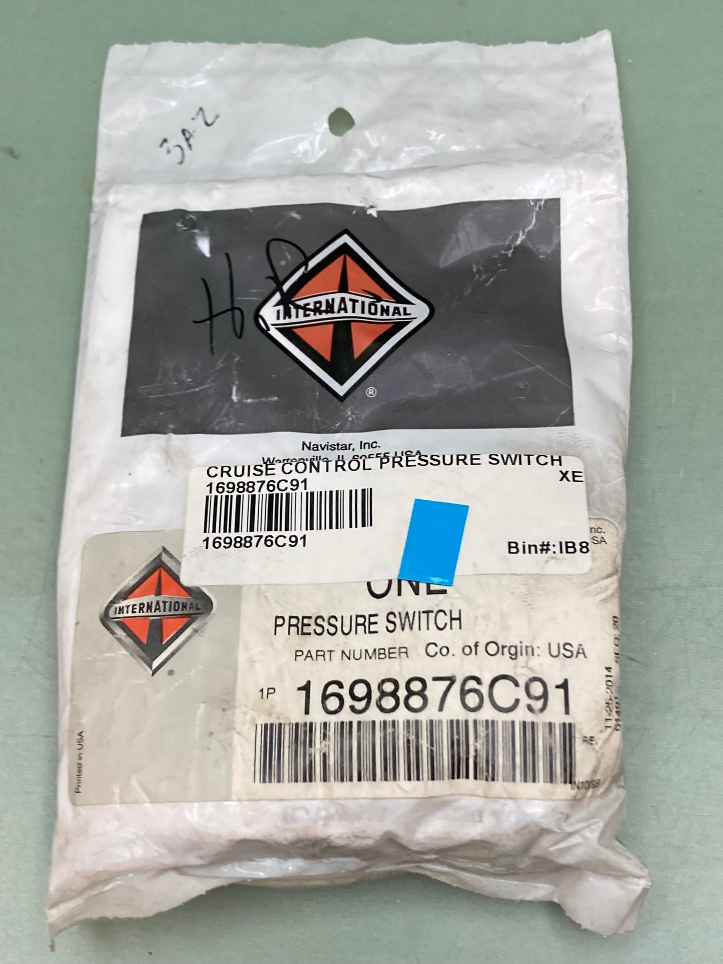 New Genuine International 1698876C91 Cruise Cont. Pressure Switch Kit