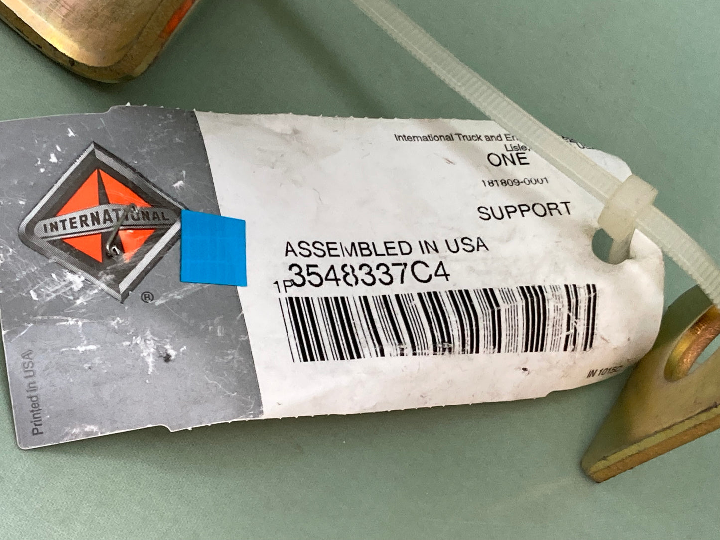 New Genuine International 3548337C4 Support Upper