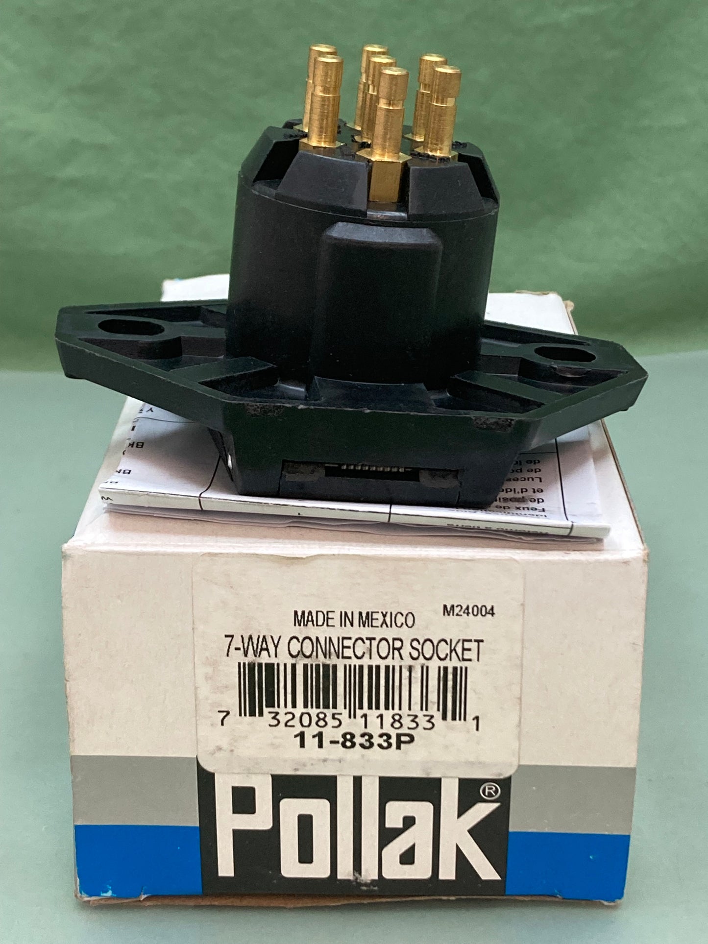 New Genuine Pollak 11-833P 7-Way Connector Socket