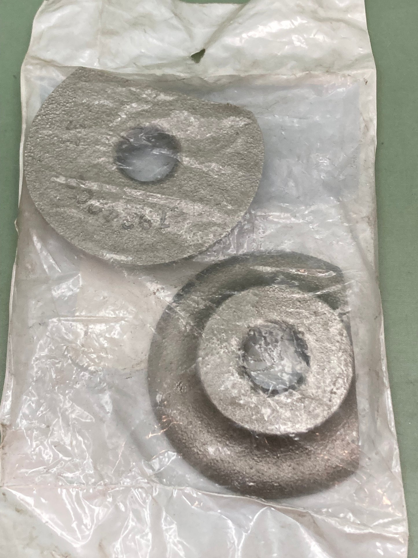 2 Pk New Genuine International 579240C2 Shock Absorber Spacer