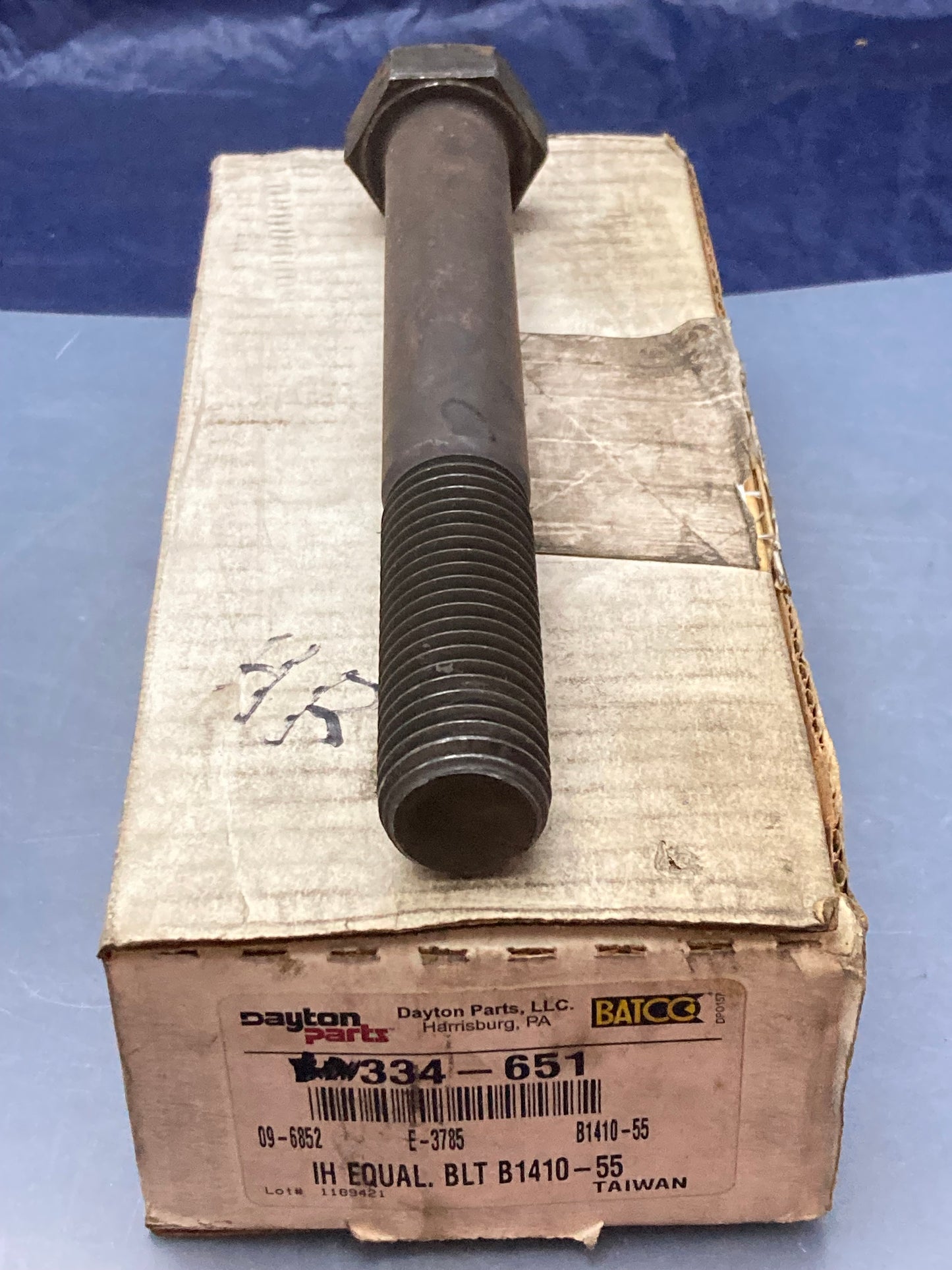 Qty 2 New Genuine Dayton 334-651 Bolt
