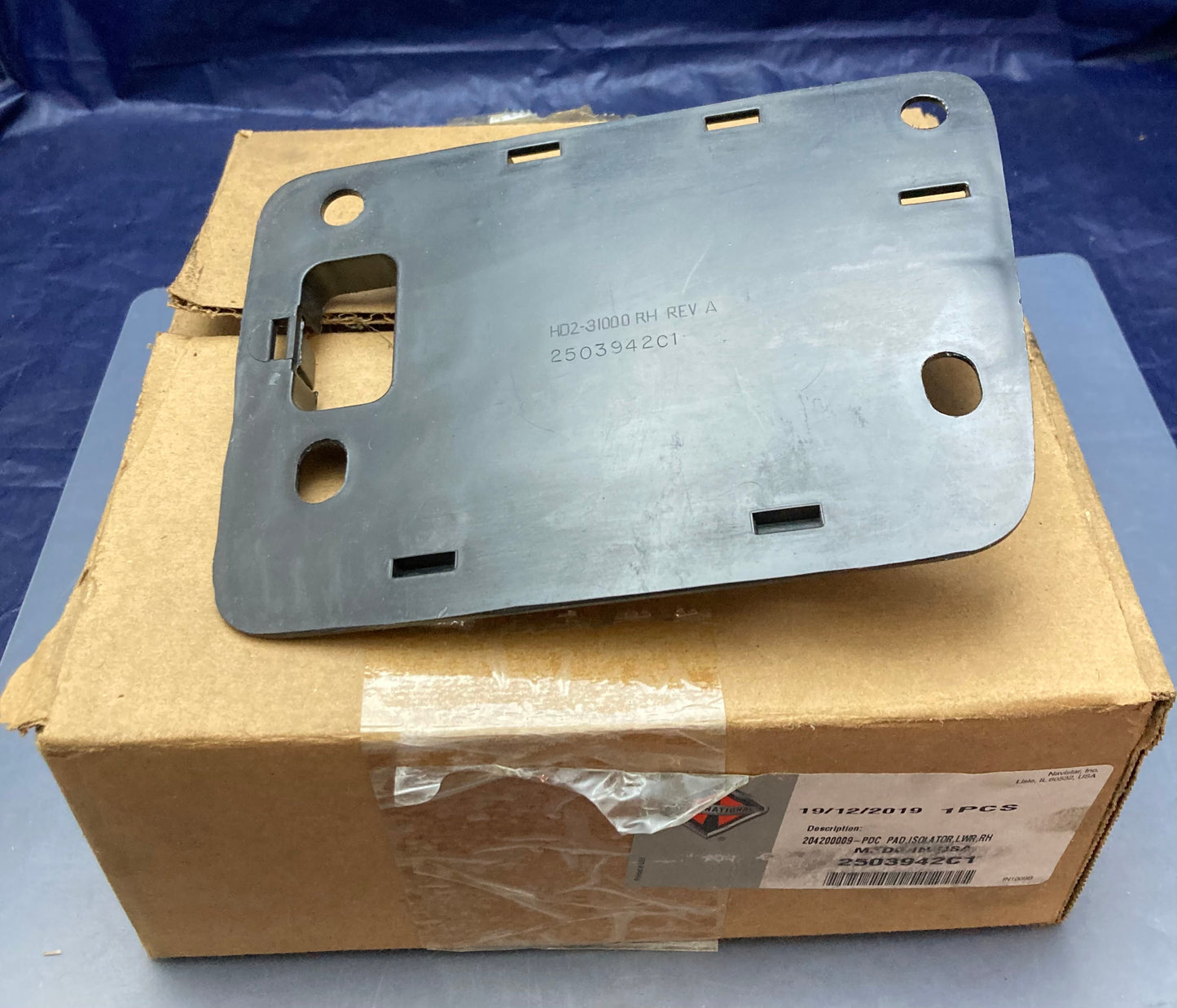 New Genuine International 2503942C1 Door Mirror Mounting Pad