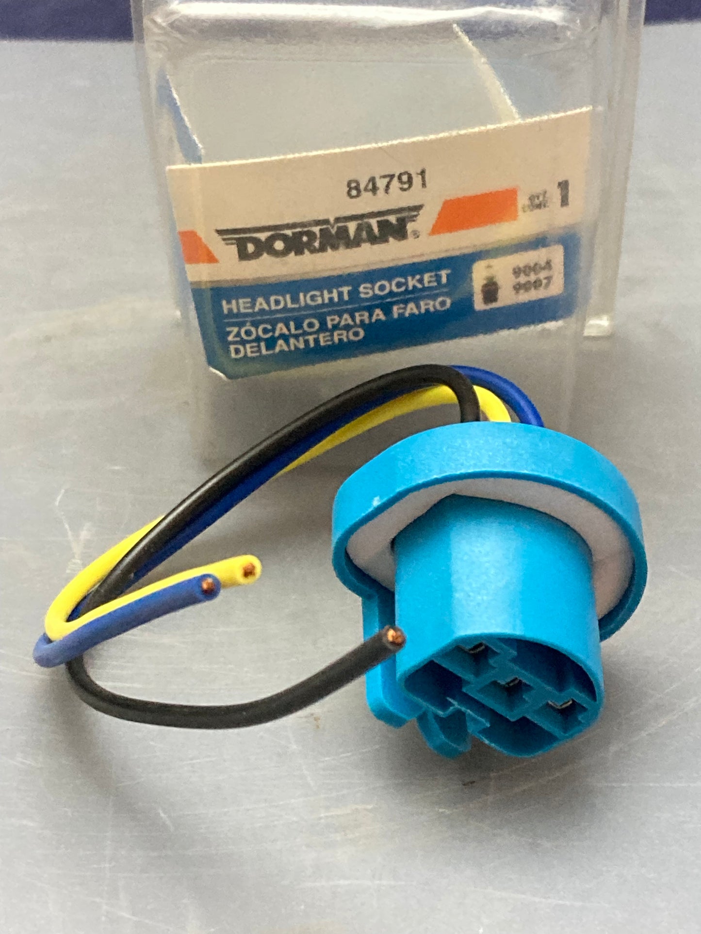 New Genuine Dorman 84791 Headlight Socket