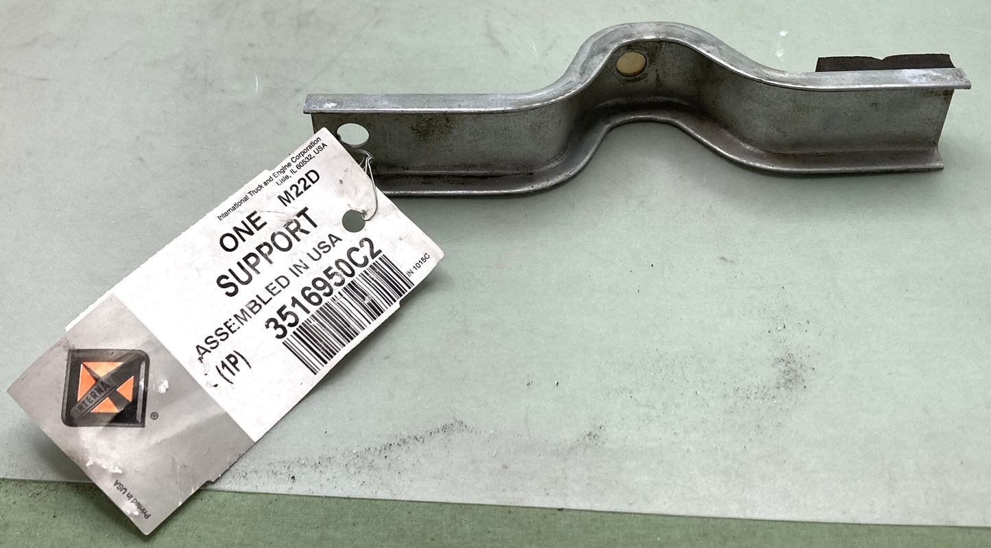 New Genuine International 3516950C2 Support