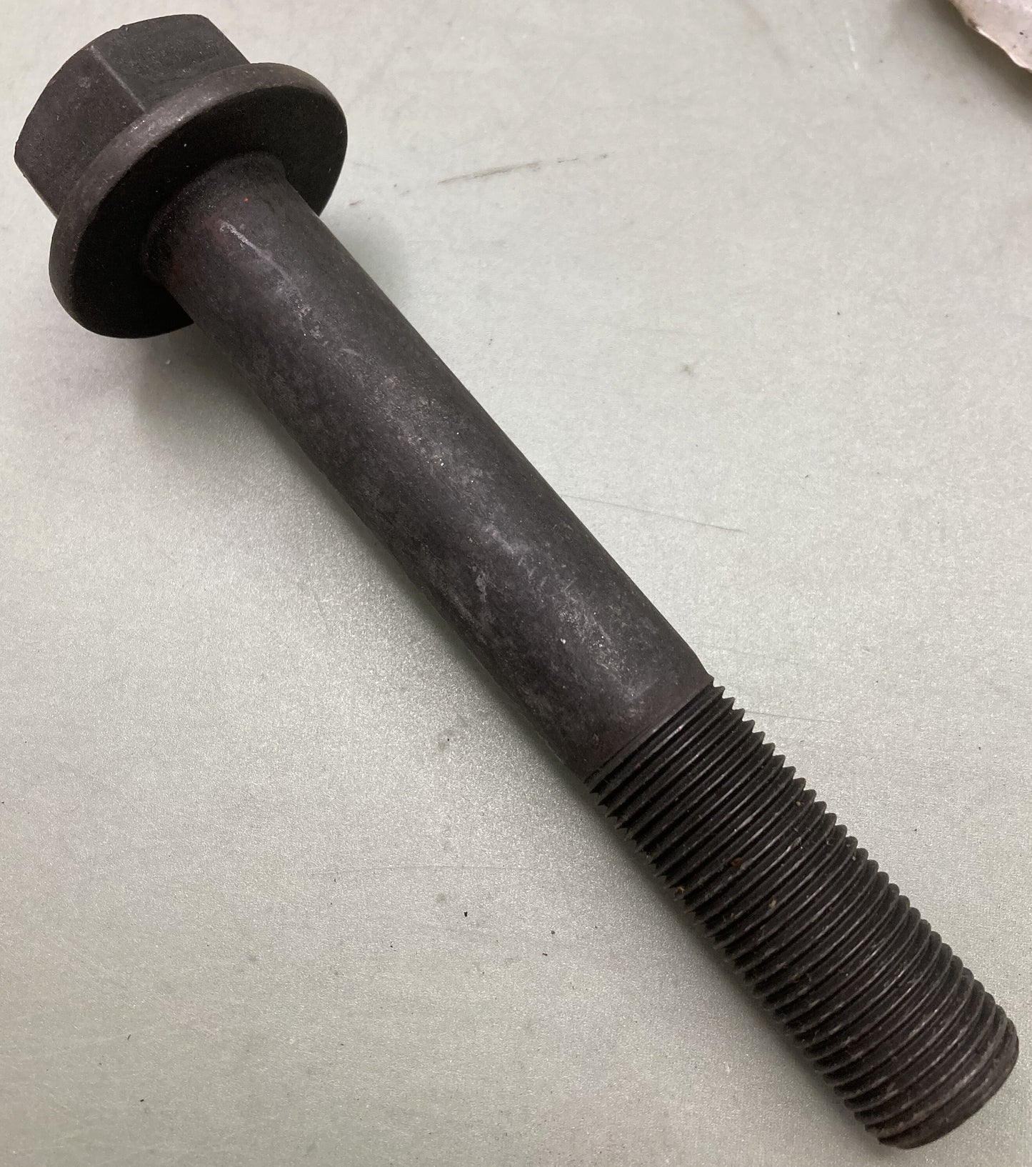 New Genuine International 1669024C1 Bolt