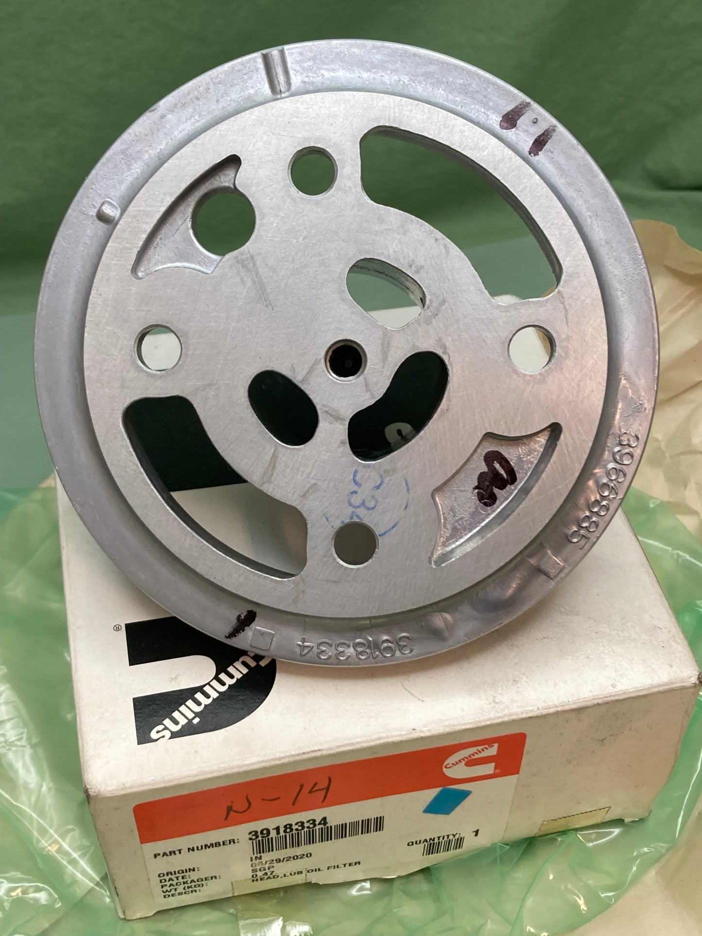 New Genuine Cummins 3918334 Lubricating Oil Filter Head