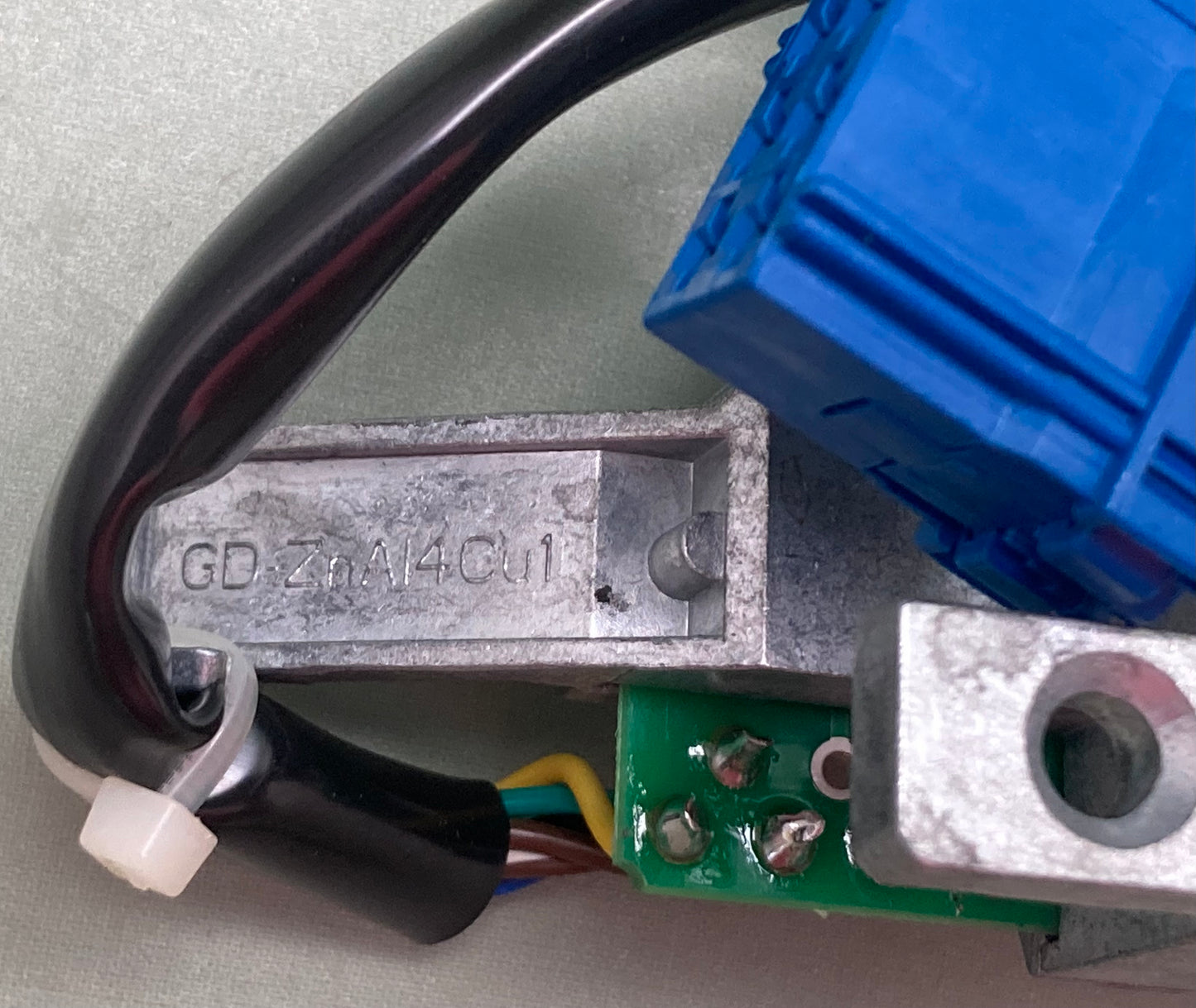 New Genuine Volvo 3173057 Switch