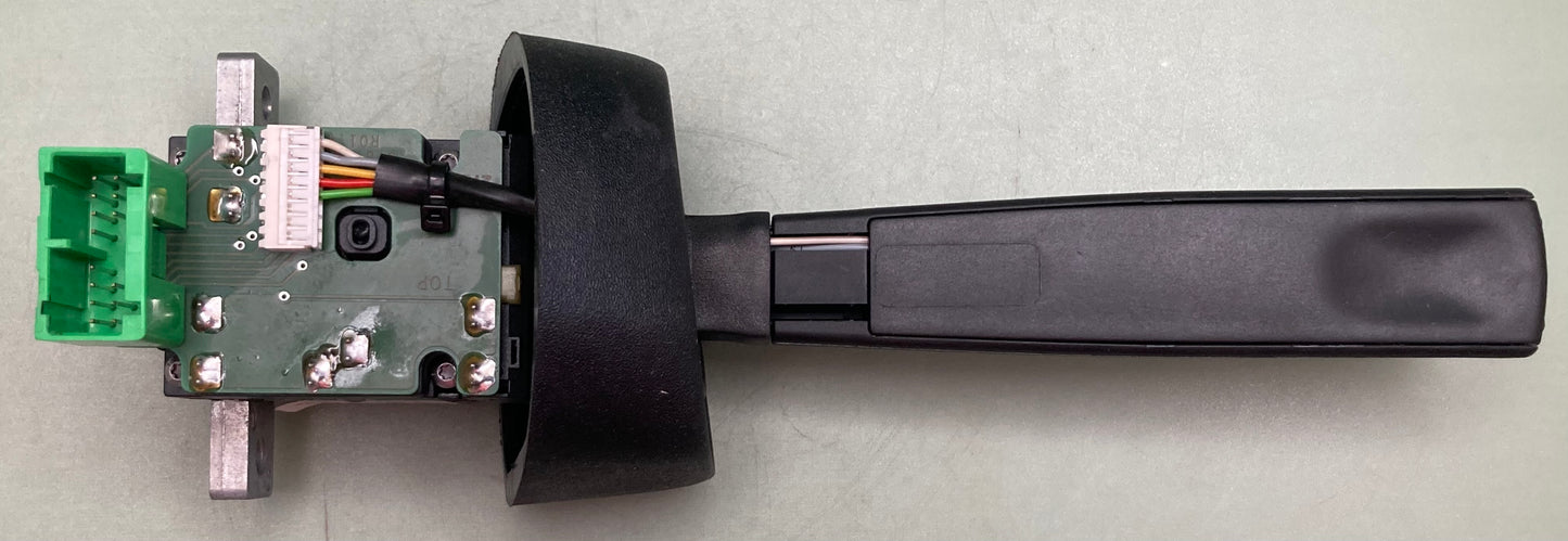 New Genuine Volvo 20797838 Turn Signal Switch