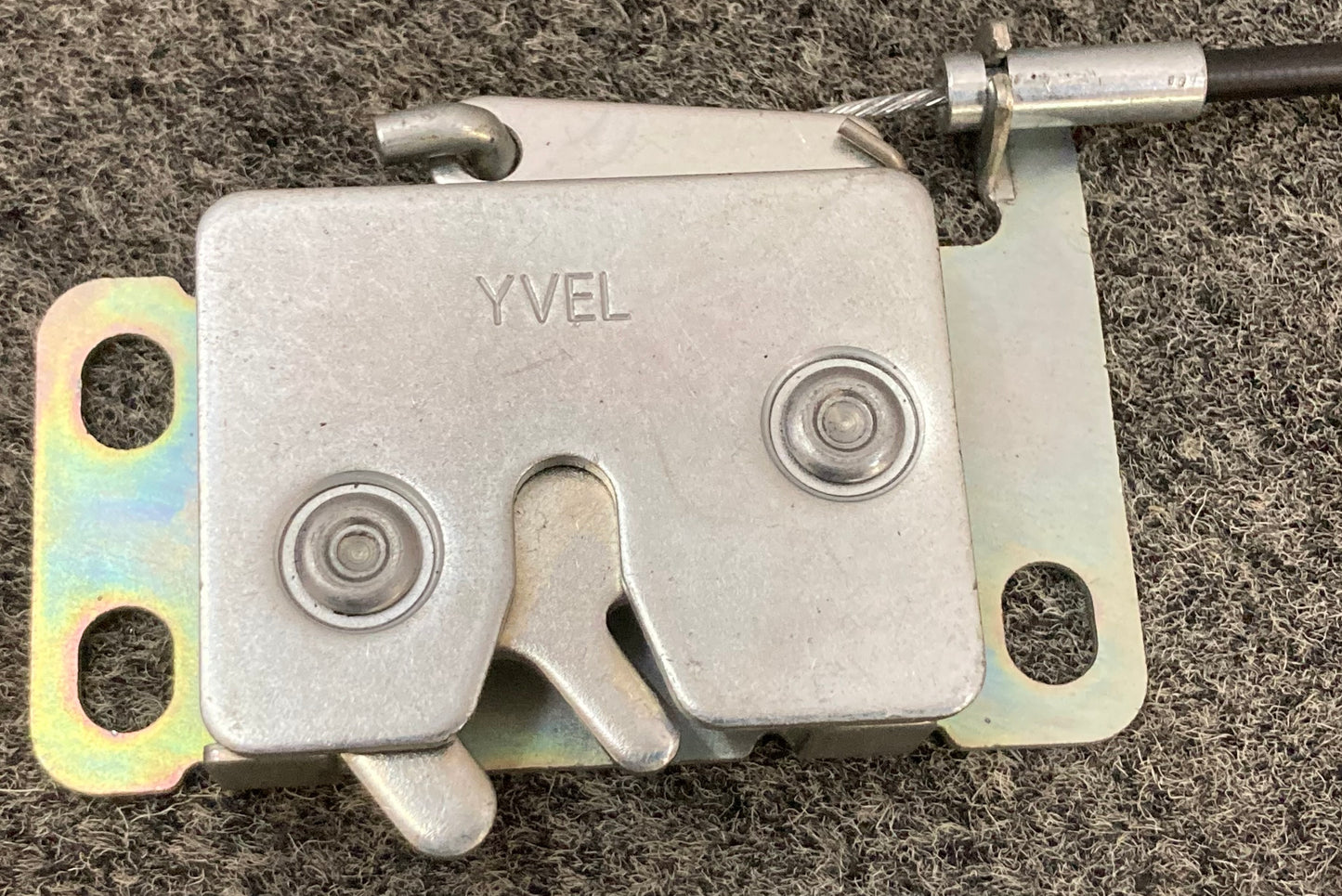 New Replaces Volvo 1096209 Lock