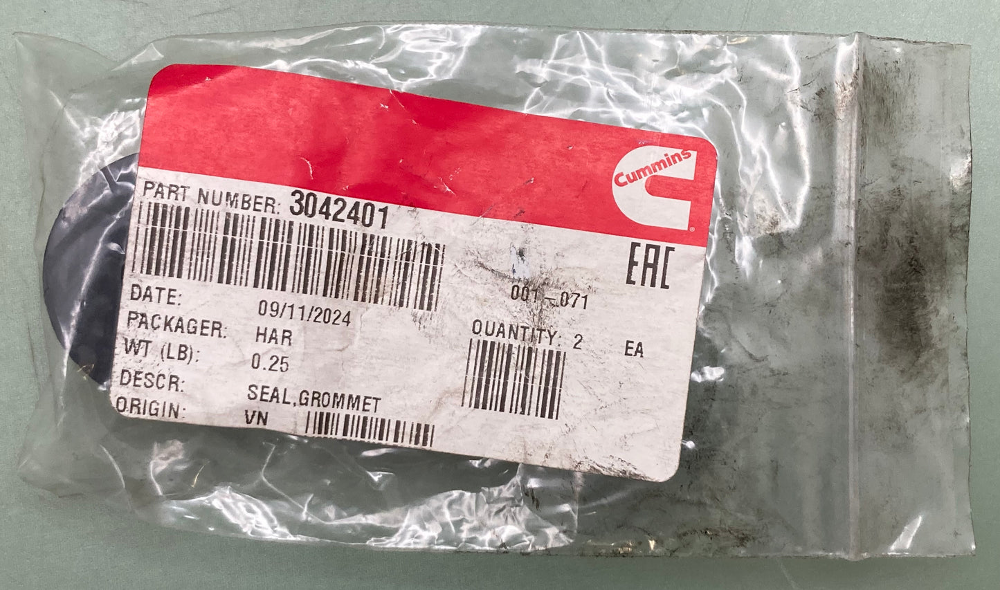 New Genuine Cummins 3042401 Seal, Grommet