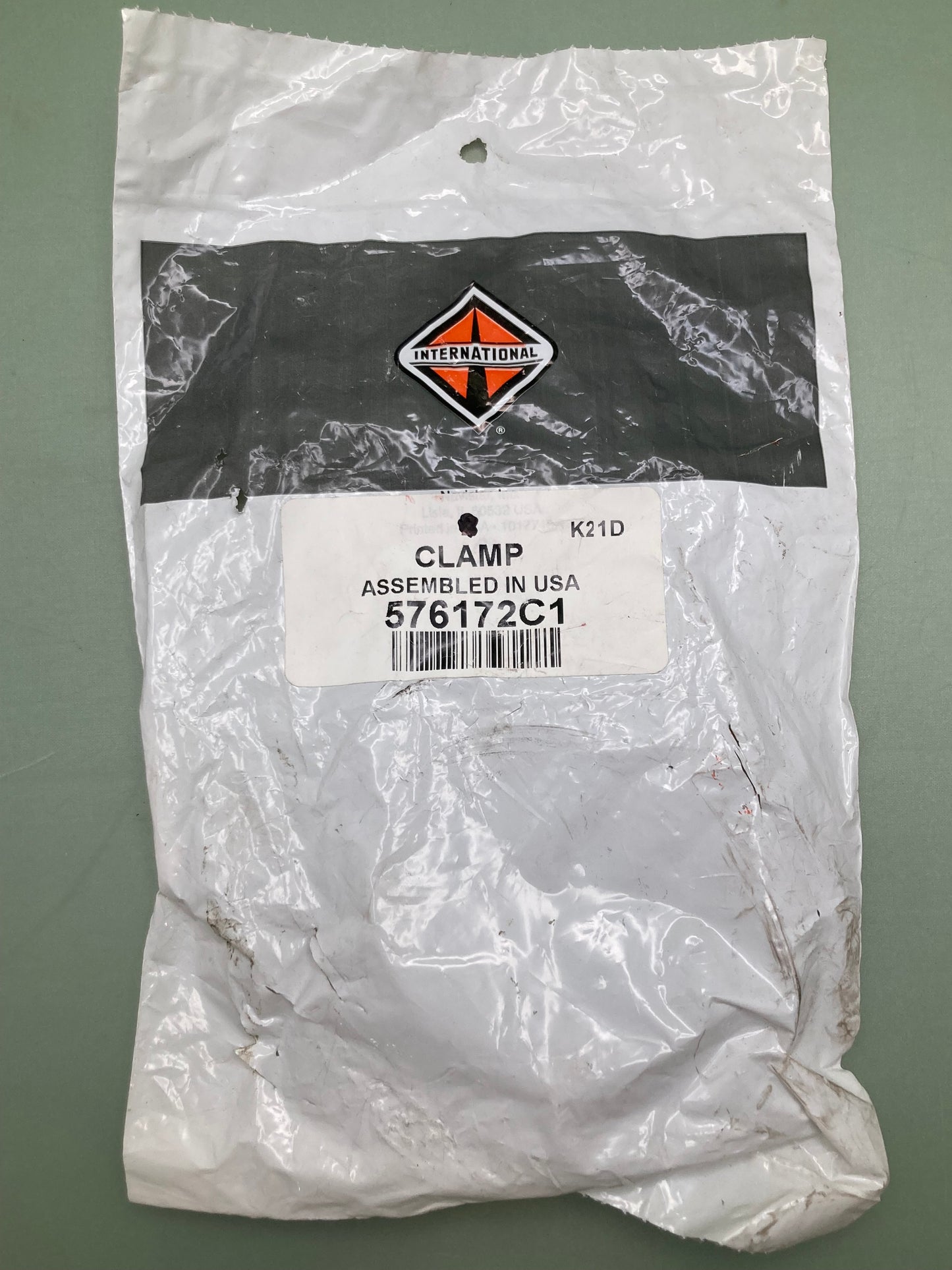 New Genuine International 576172C1 Clamp
