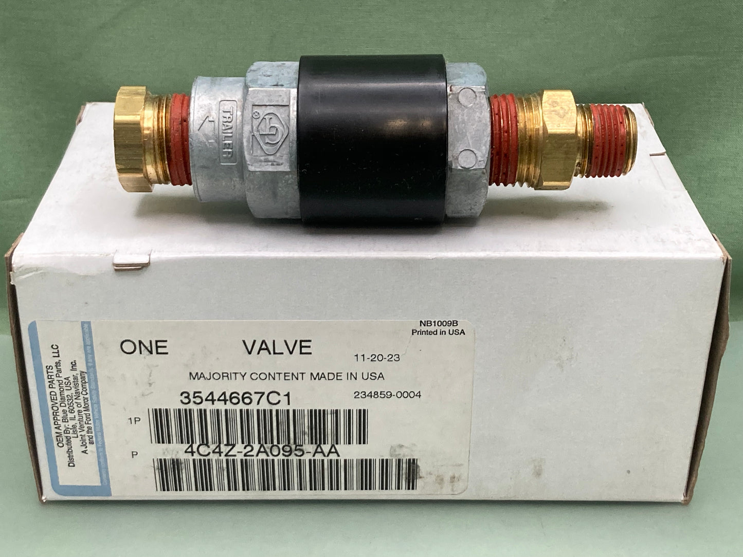 New Genuine International 3544667C1 Air Brake Quick Release Valve