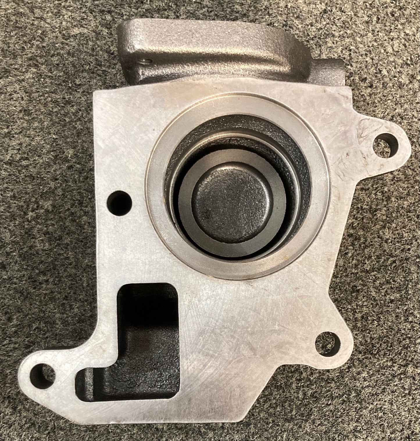New Genuine Cummins 3682667 Thermostat Housing Cover
