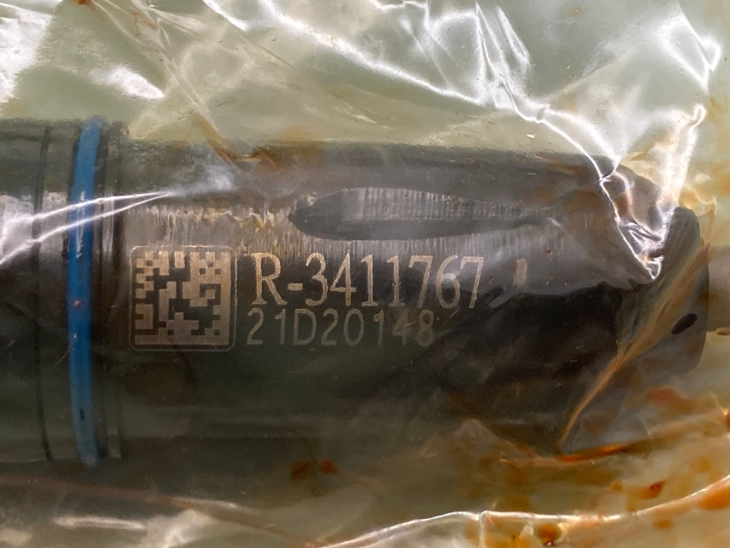 New Genuine International R-3411767 Fuel Injector