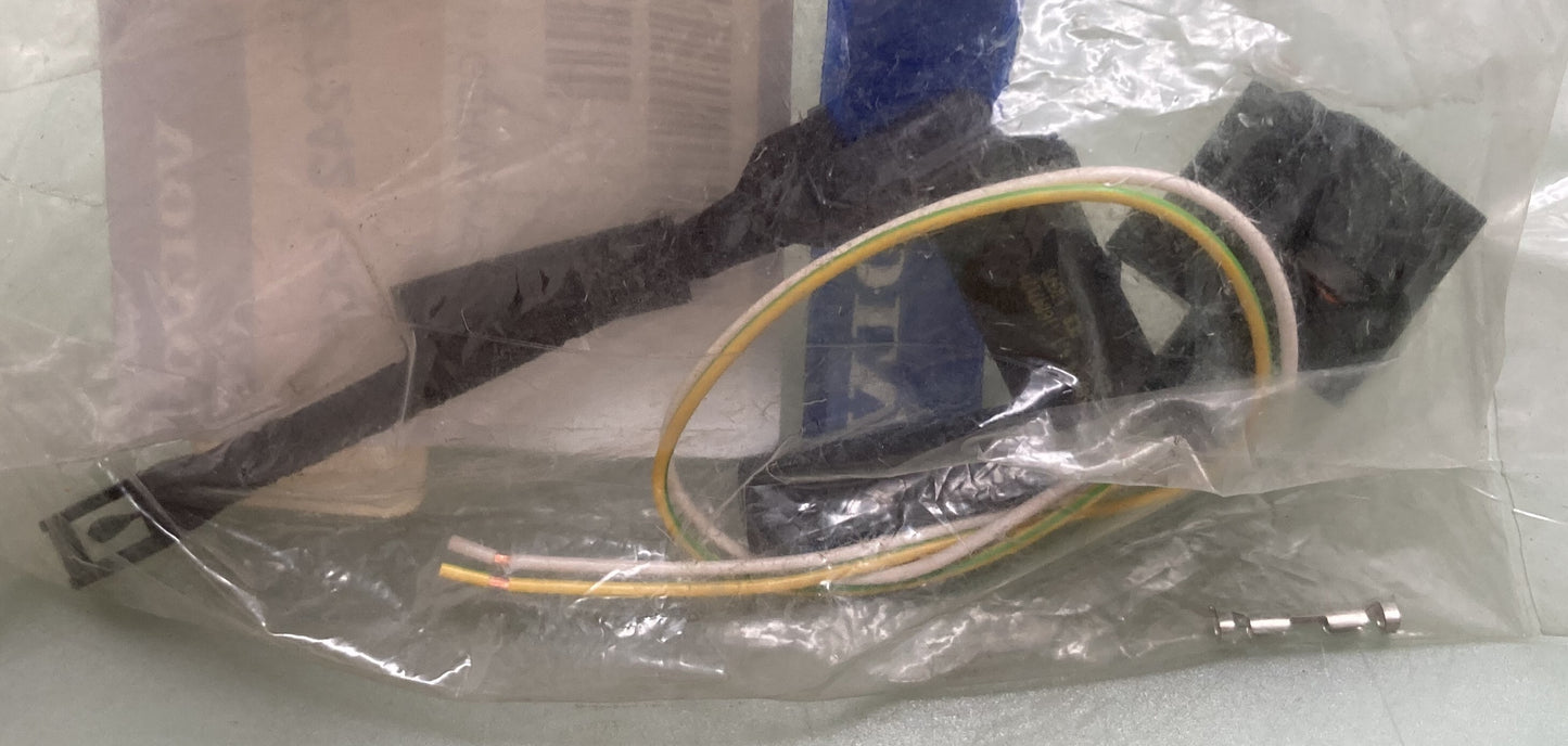 New Genuine Volvo 20527242  ECT SENSOR
