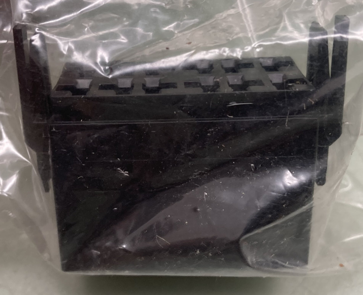 New Genuine Mack 20728759 Auxiliary HVAC Connector