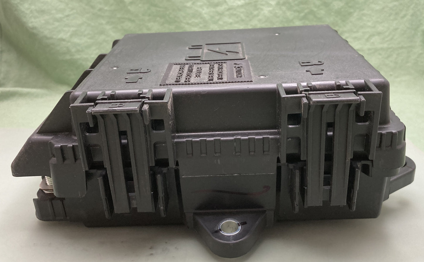New Genuine Volvo 23942175 Battery Power Distribution Box