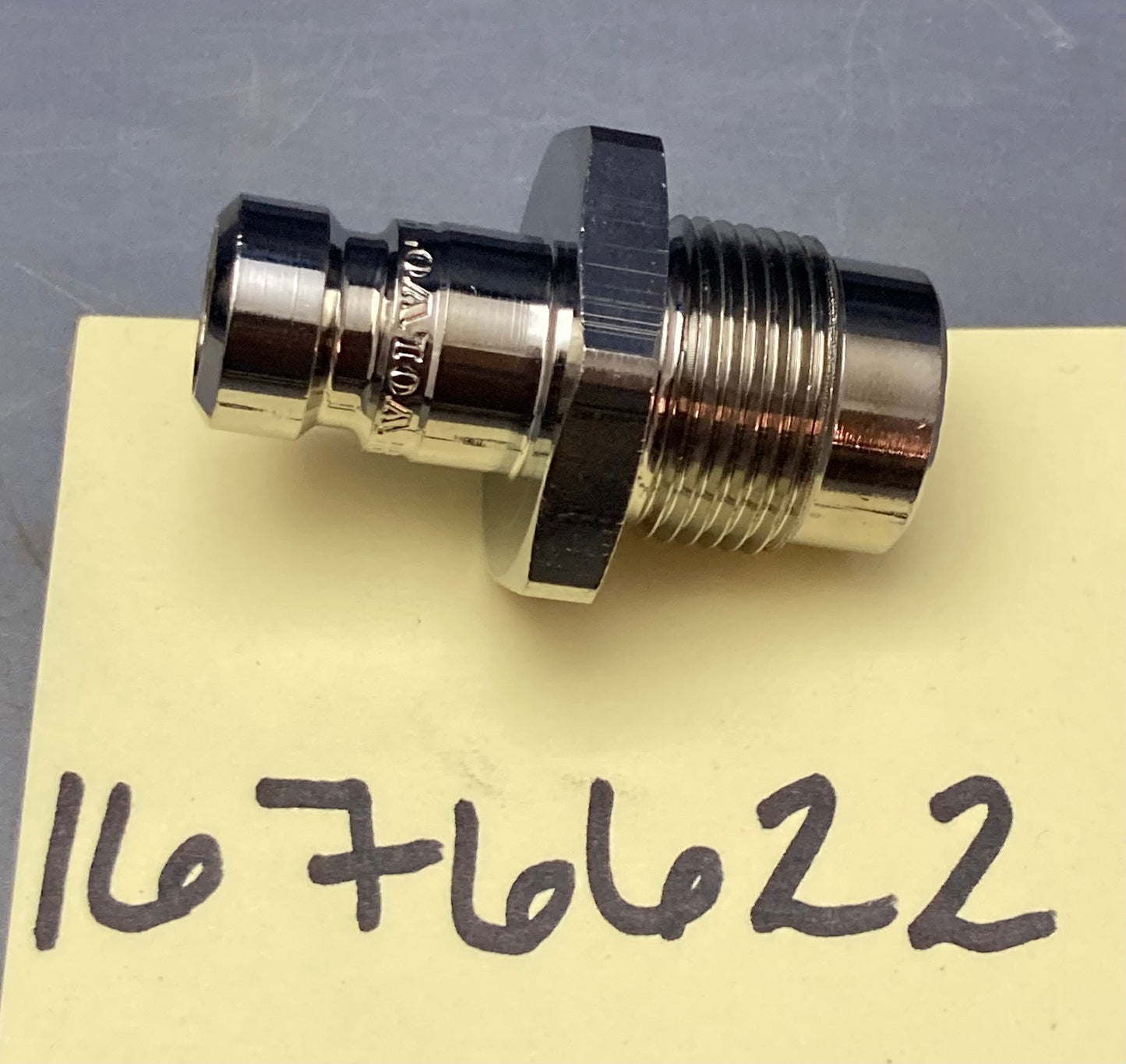 New Genuine Volvo 1676622 Coolant Drain Valve