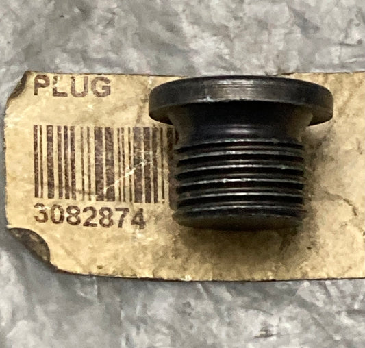 New Replaces Volvo 3082874 Drain Plug