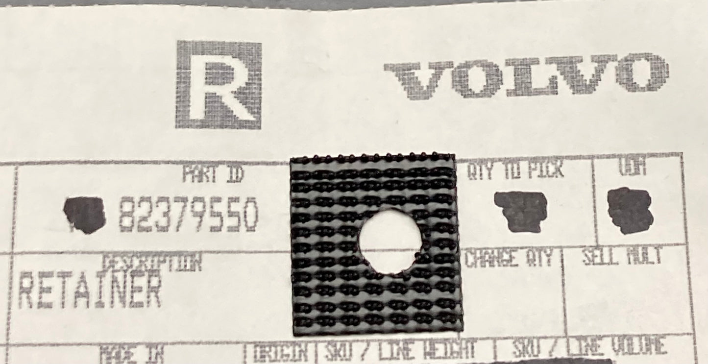 New Genuine Volvo 82379550 Retainer