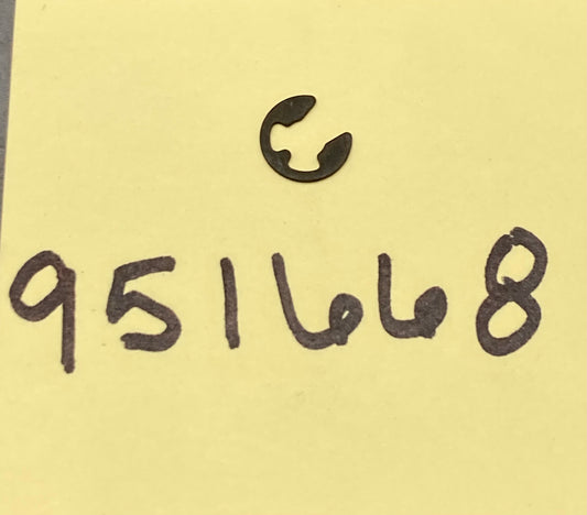 New Replaces Volvo 951668 E Clip