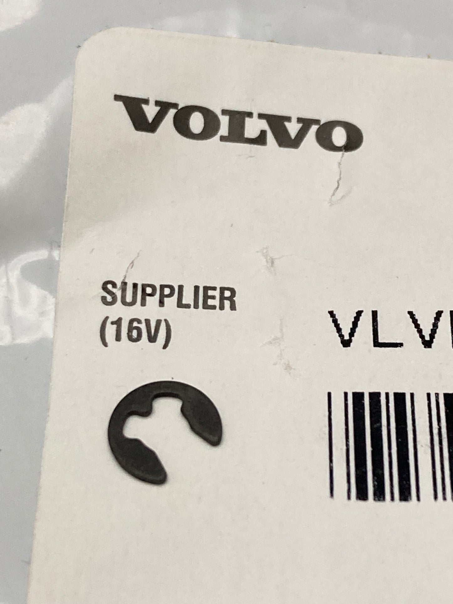 New Genuine Volvo VO 951666 E Clip