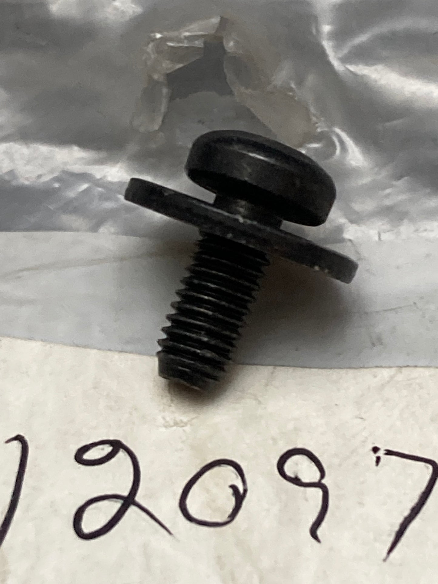 New Replaces Volvo 60112097 Screw
