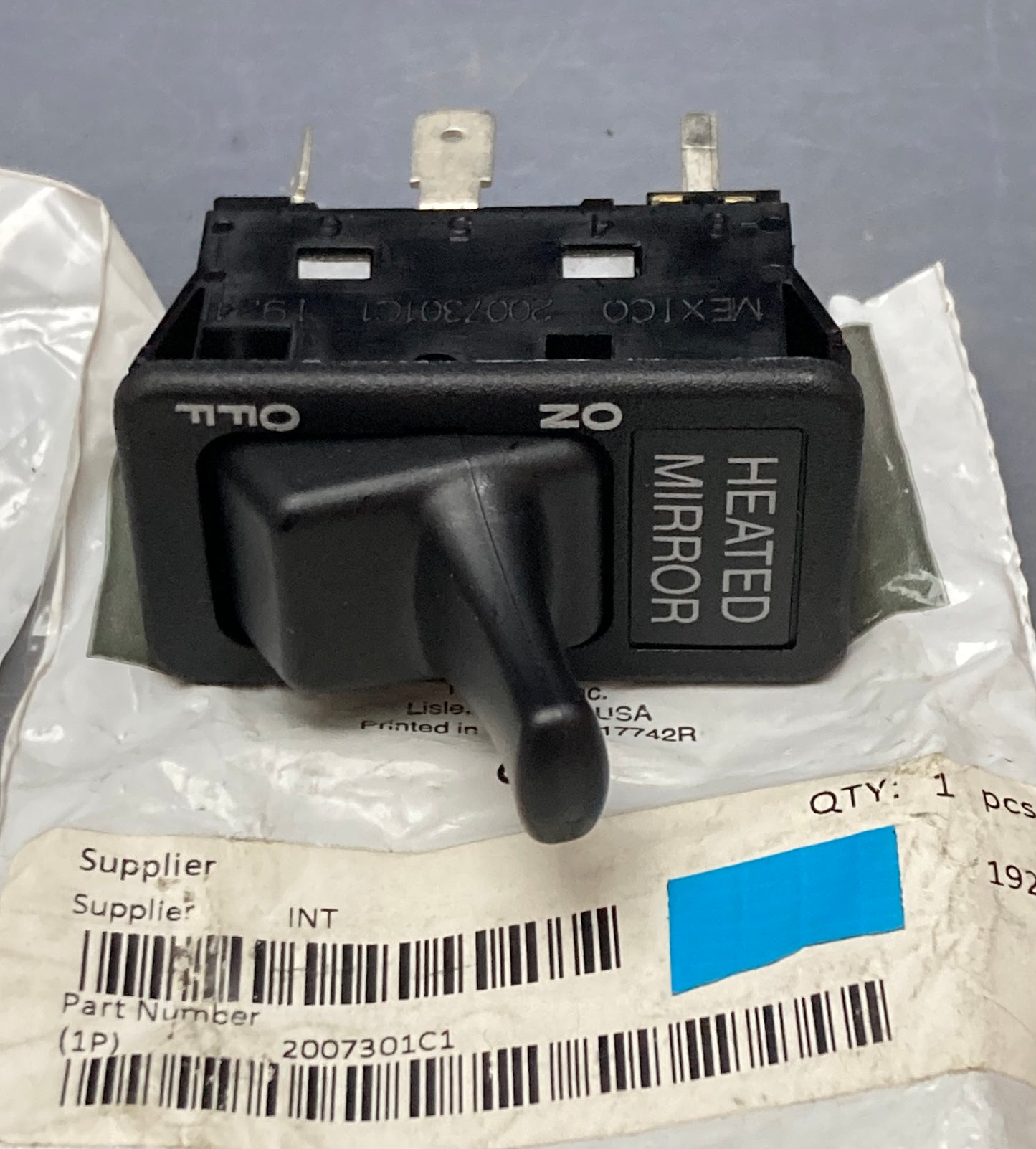 New Genuine International 2007301C1 Heated Mirror Toggle Switch