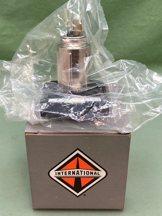 New Genuine International 3600641C1 Receptacle Socket 12 Volt Feed