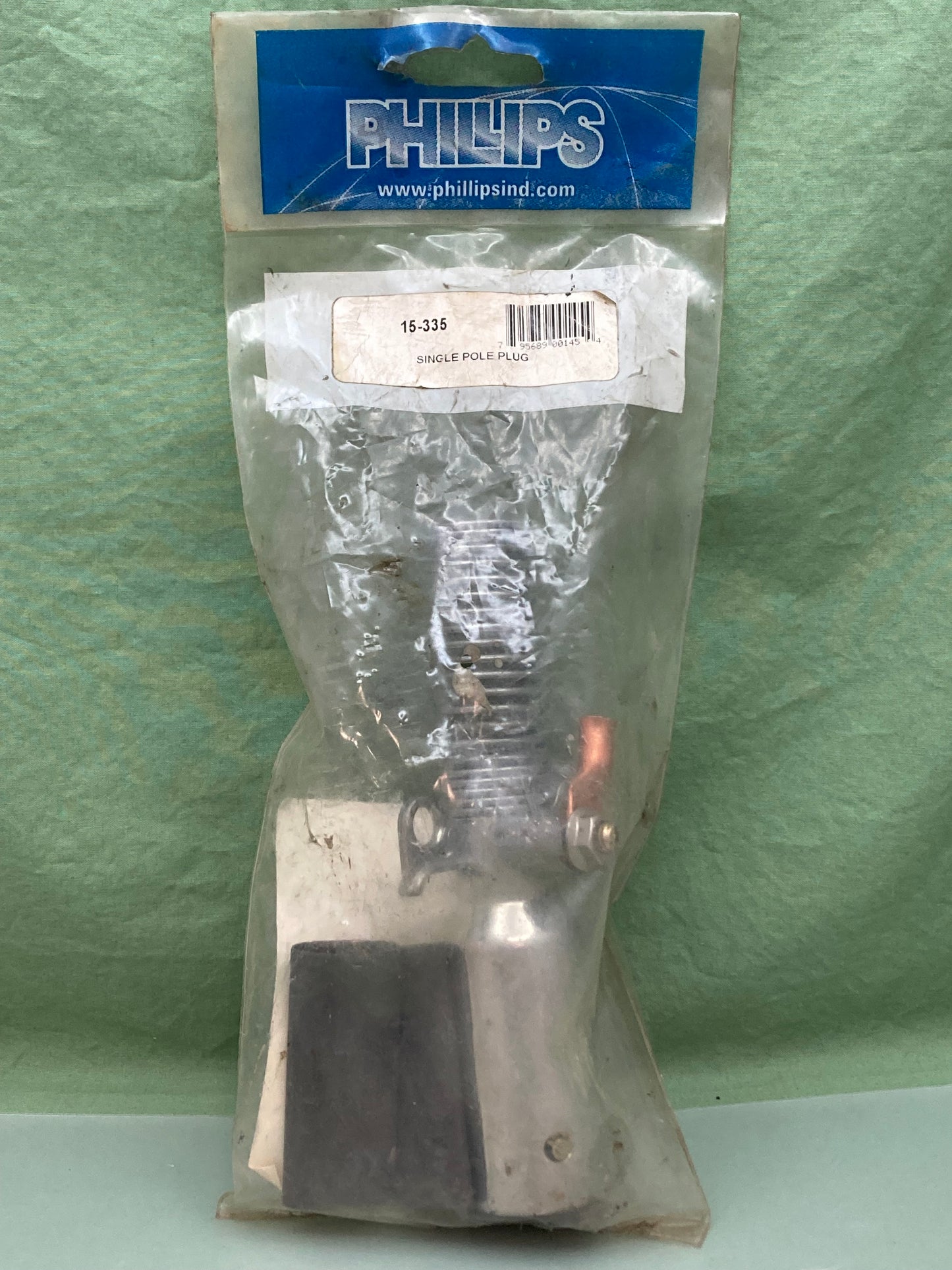 New Genuine Phillips 15-335 Single Pole Plug