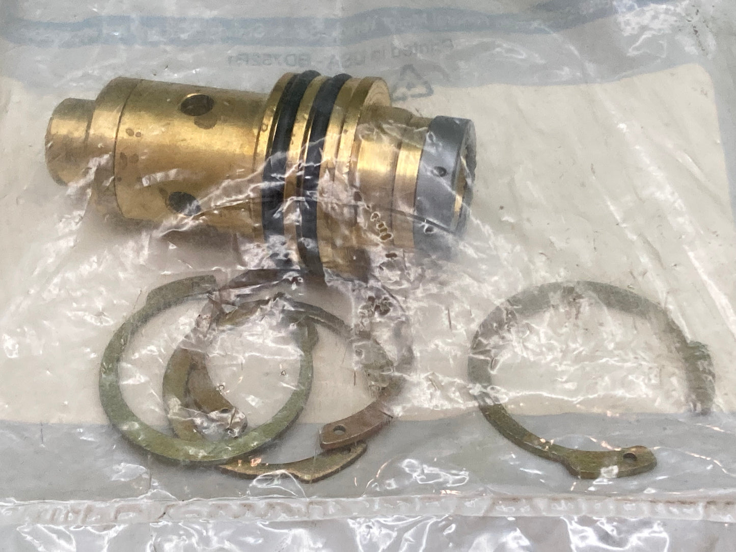 New Genuine International 2506988C91 Air Brake Valve