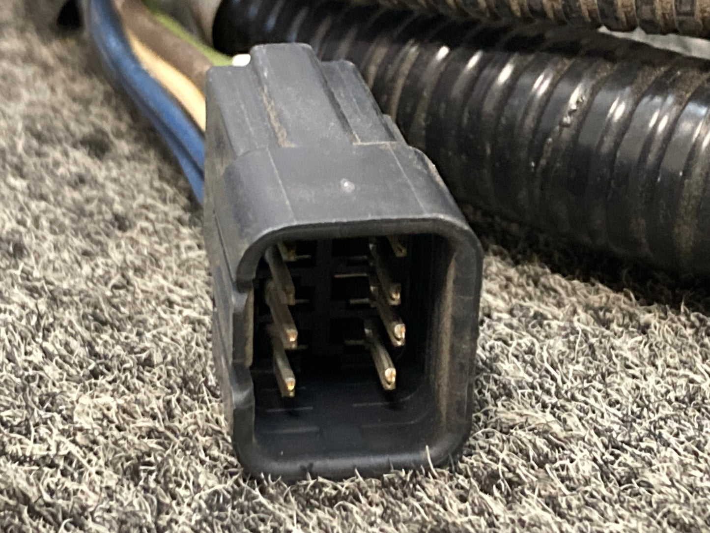 International 3530648C94 HARNESS BODY ACCESSORIES LEFT