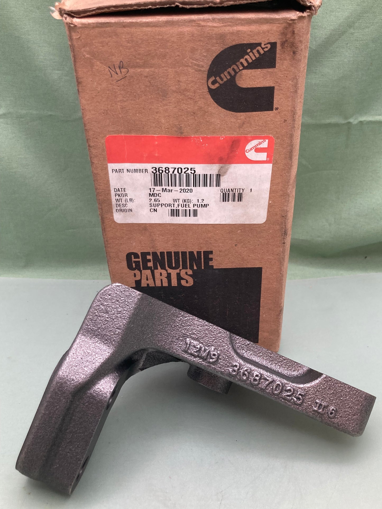 New Genuine Cummins 3687025 Support, Fuel Pump