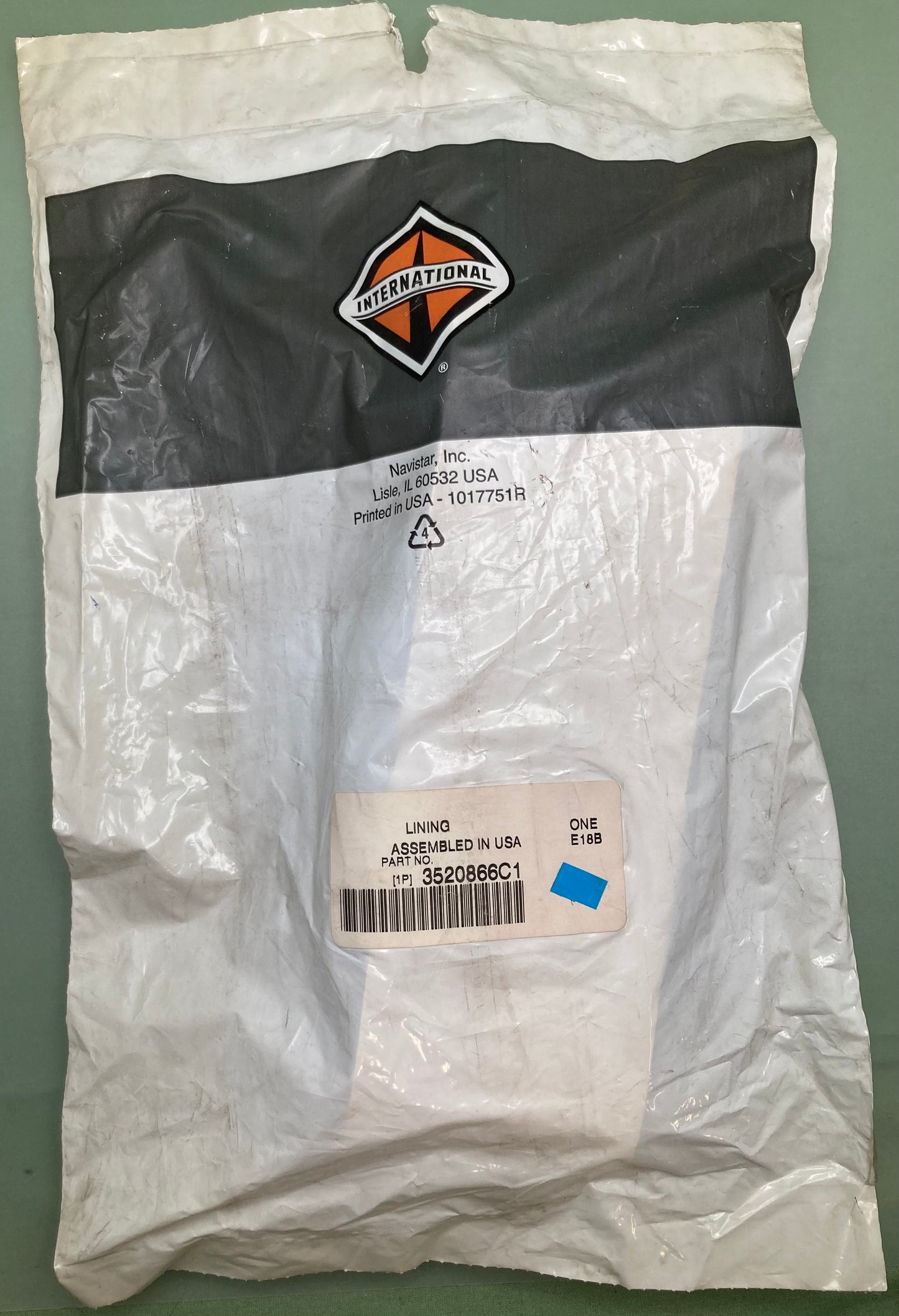 New Genuine International 3520866C1 Lining Fuel Tank Strap Or Support