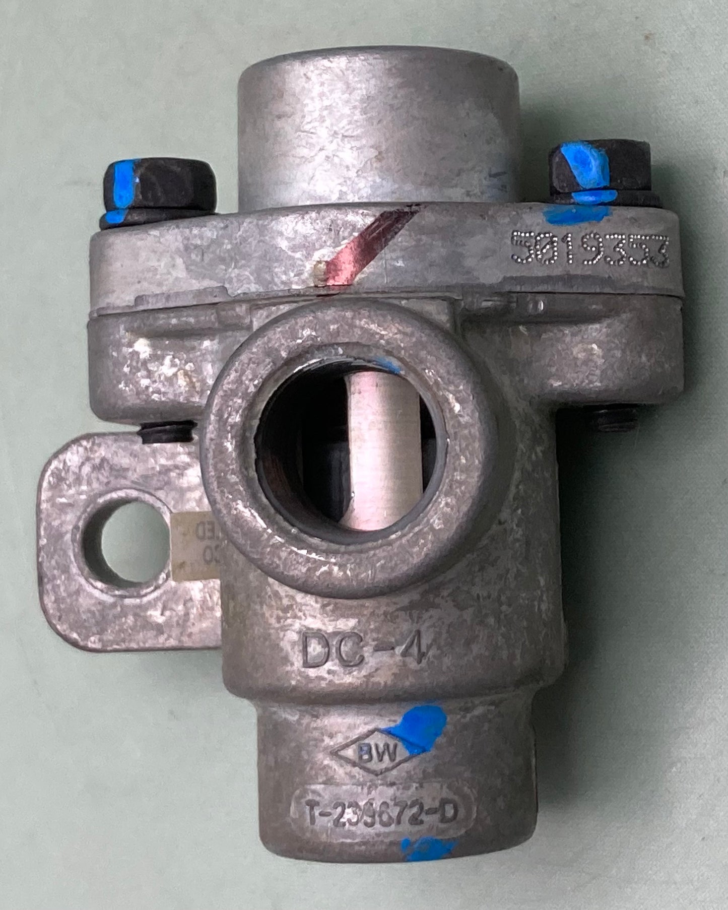 New Genuine Volvo 1577392 DBL Check Valve