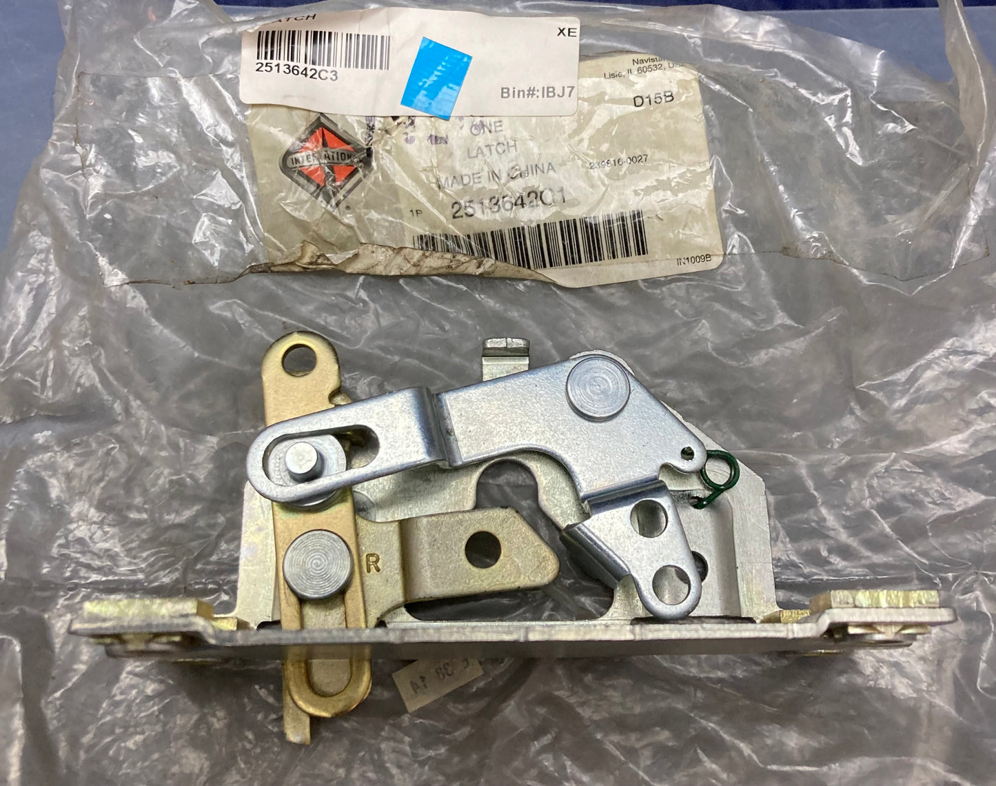 New Genuine International 2513642C1 Door Latch Assembly Left Hand
