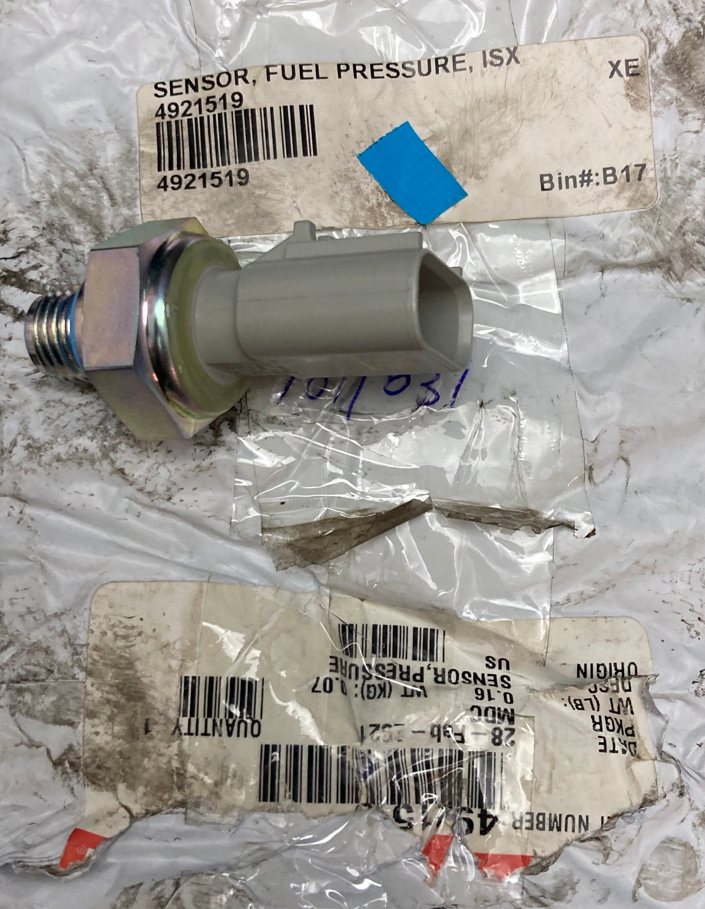 New Genuine Cummins 4921519 Fuel Pressure Switch Sensor Sender