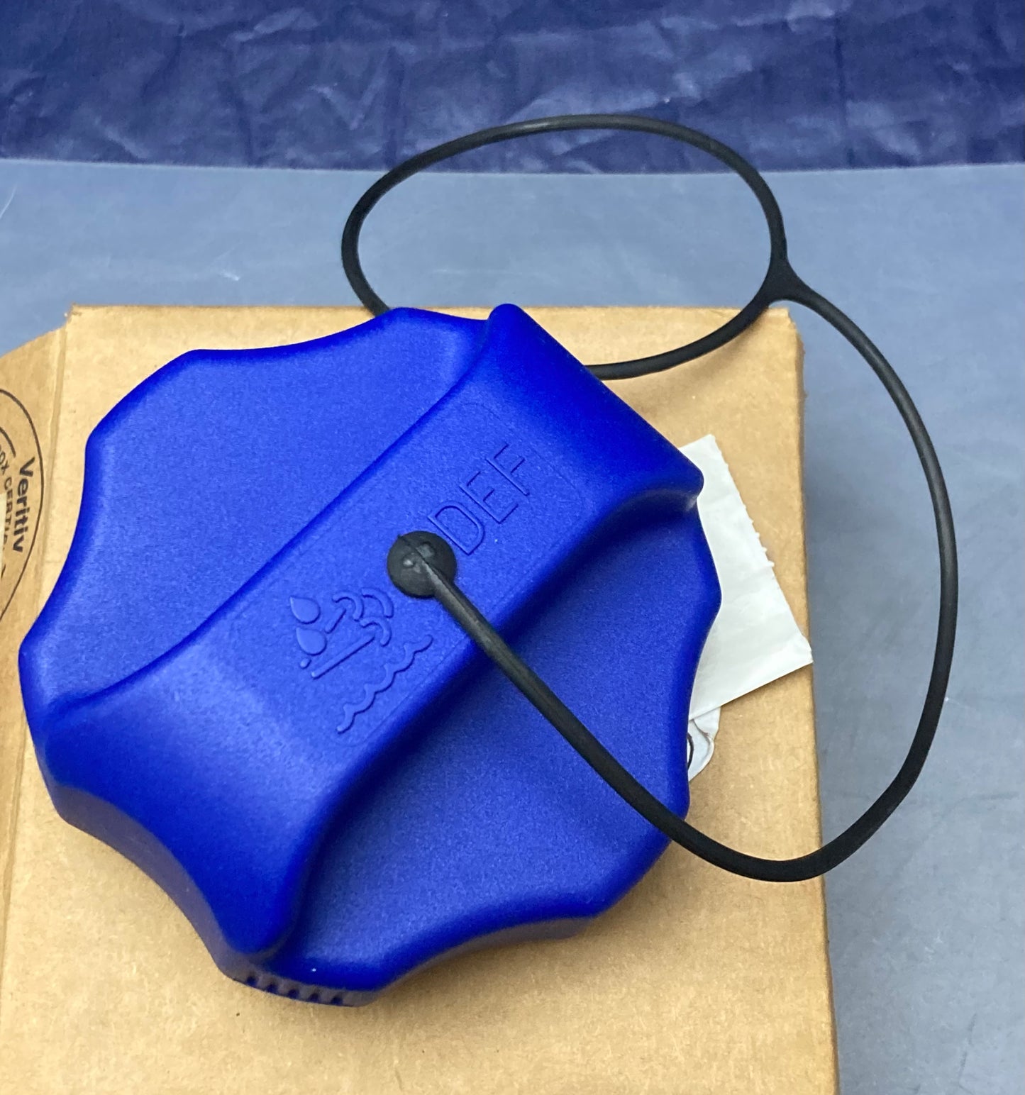 New Genuine International 2510597C92 Cap w/ Tether for DEF