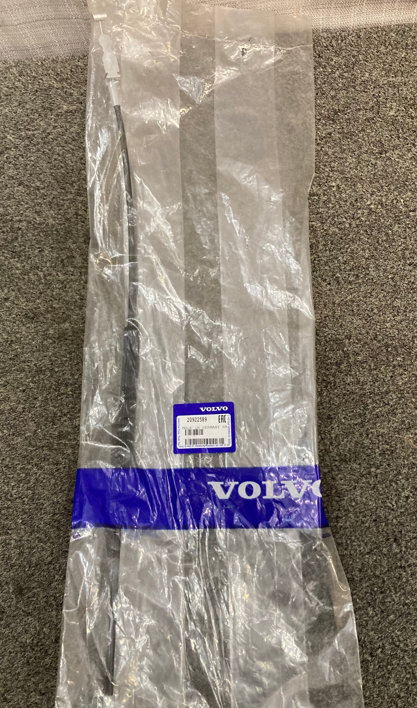 New Genuine Volvo 20922589 Door Lock Cable
