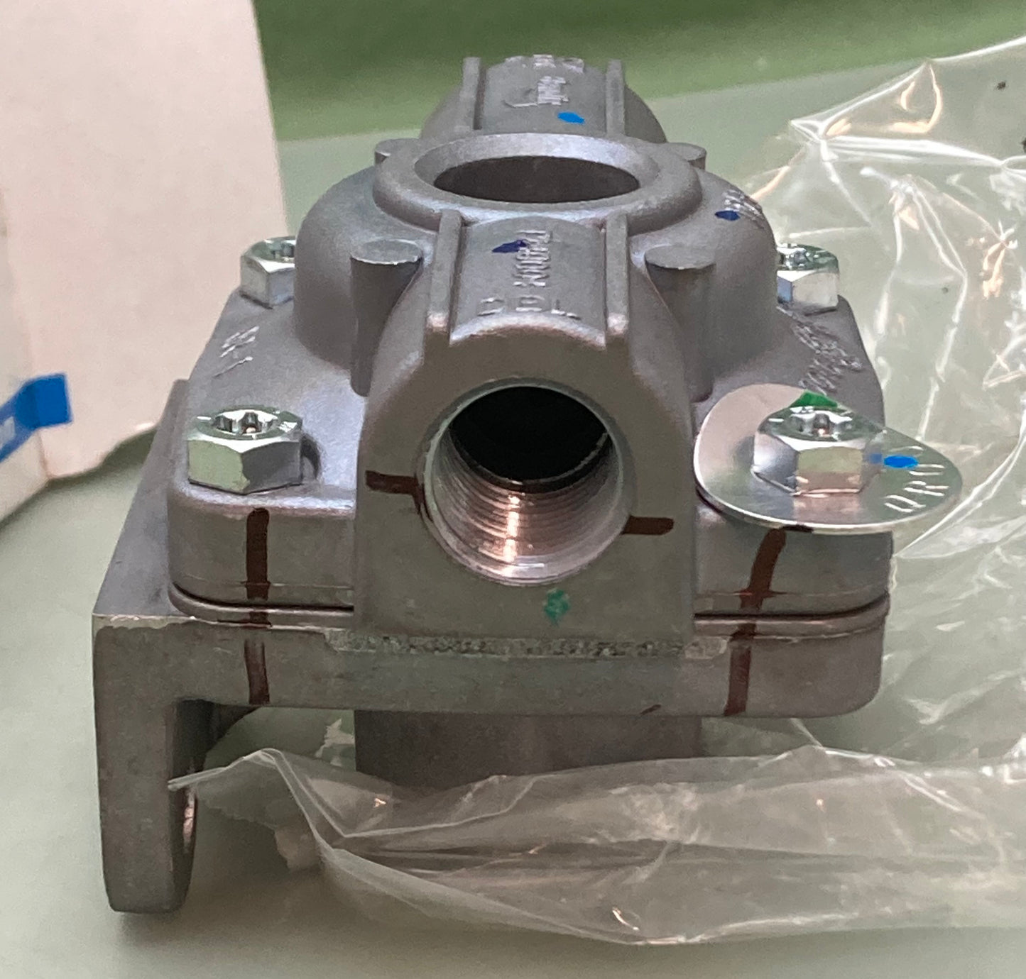 New Genuine Bendix 229860N VALVE, RELEASE