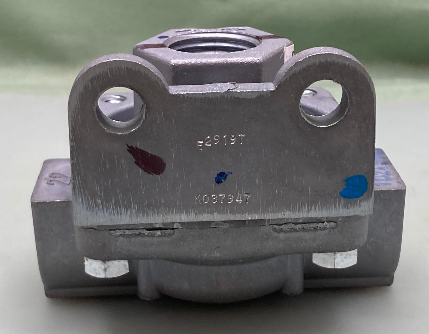 New Genuine Mack 745-229860N Air Brake Quick Release Valve