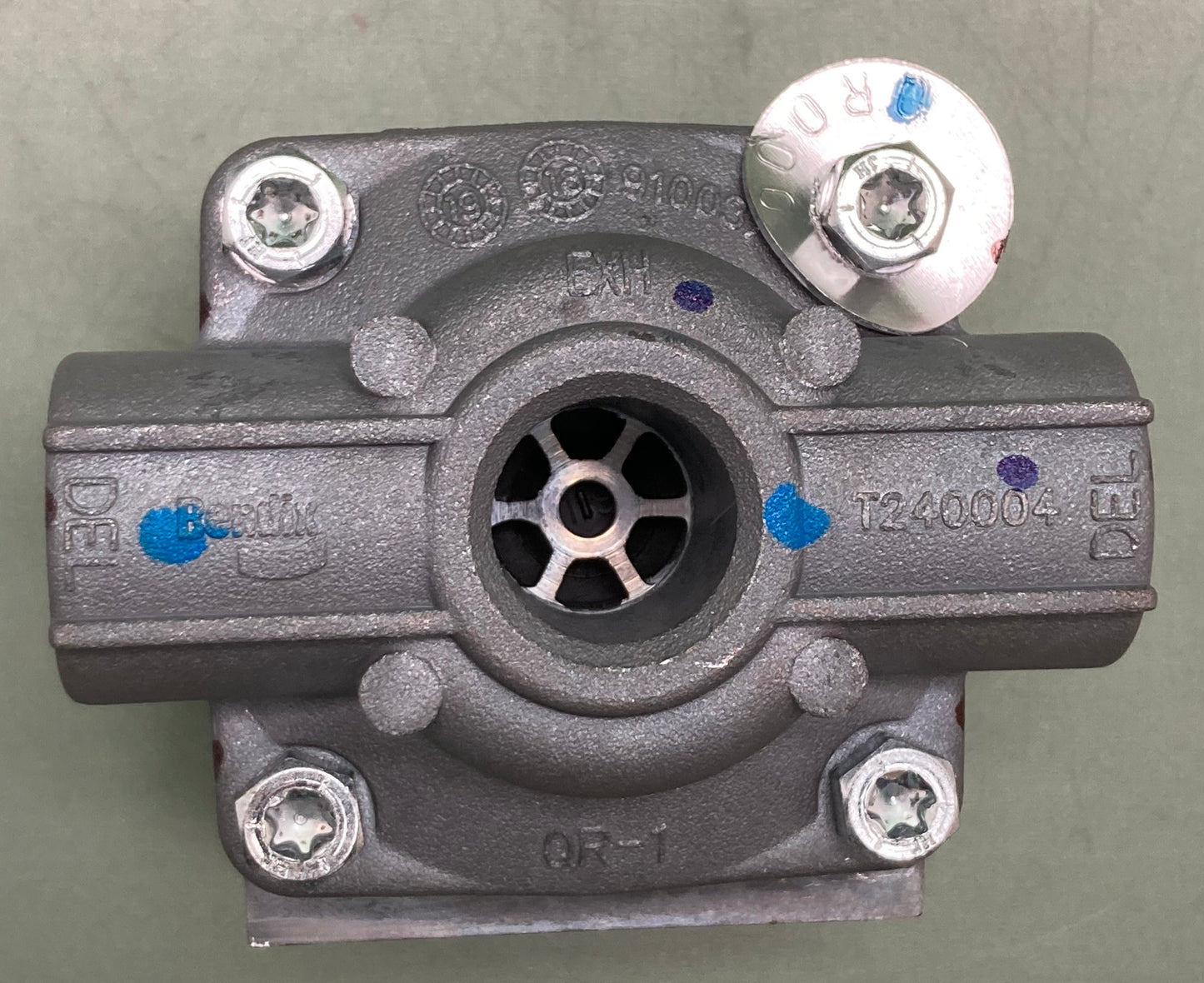 New Genuine Mack 745-229860N Air Brake Quick Release Valve