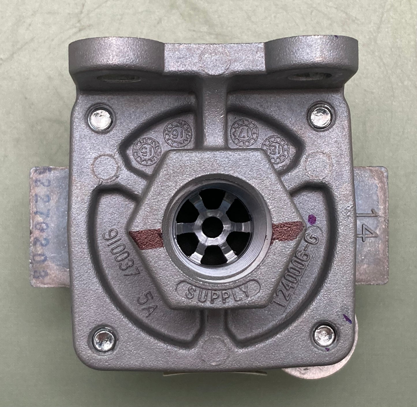 New Genuine Volvo 3935948 Release Valve