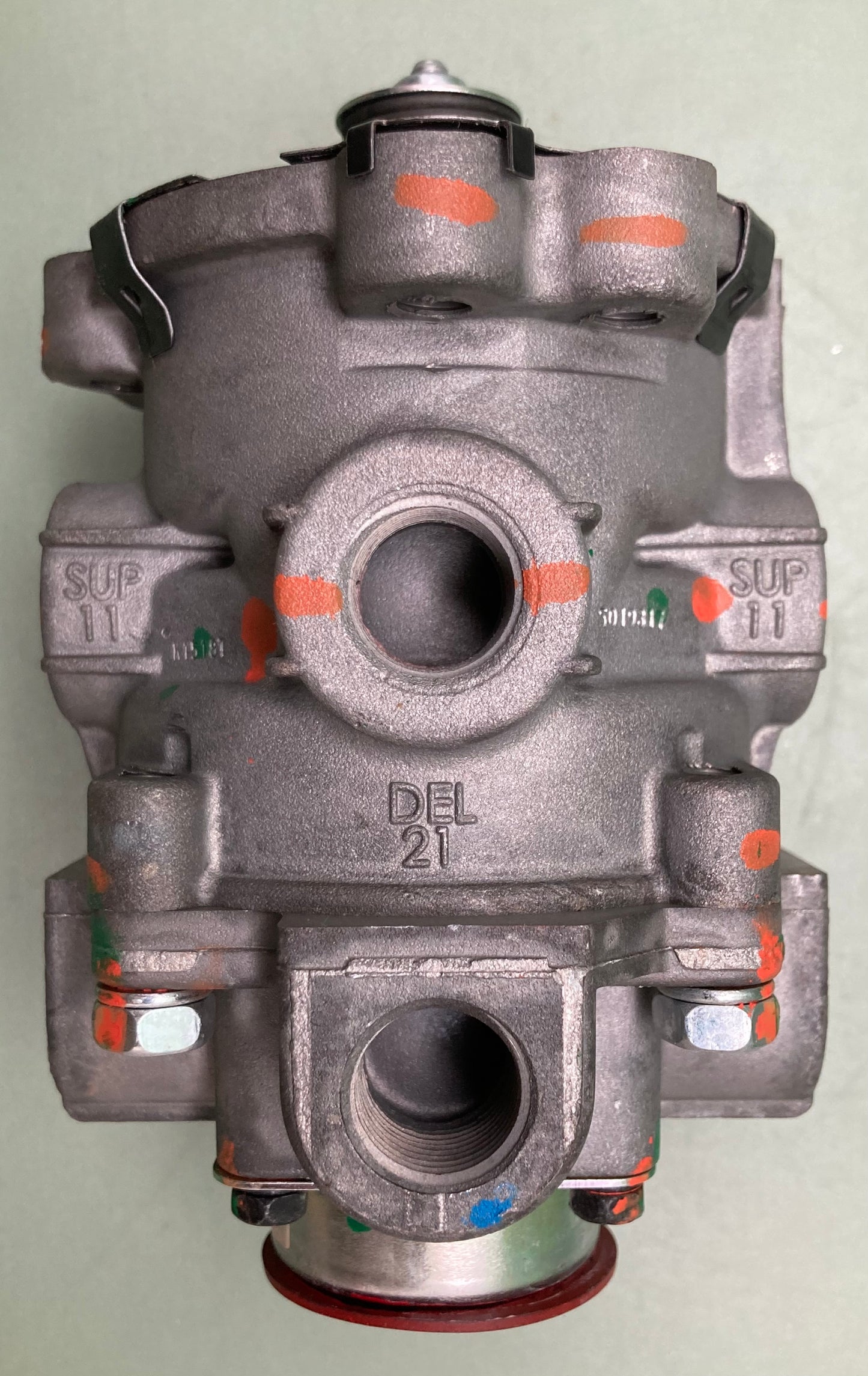 New Genuine Volvo 85153491 Foot Brake Valve