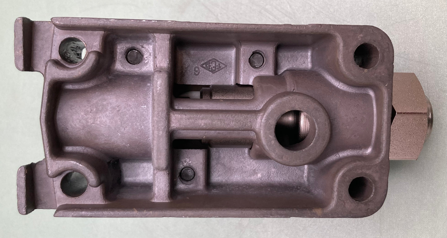 New Genuine Eaton A-5000 Manual Transmission Range Valve
