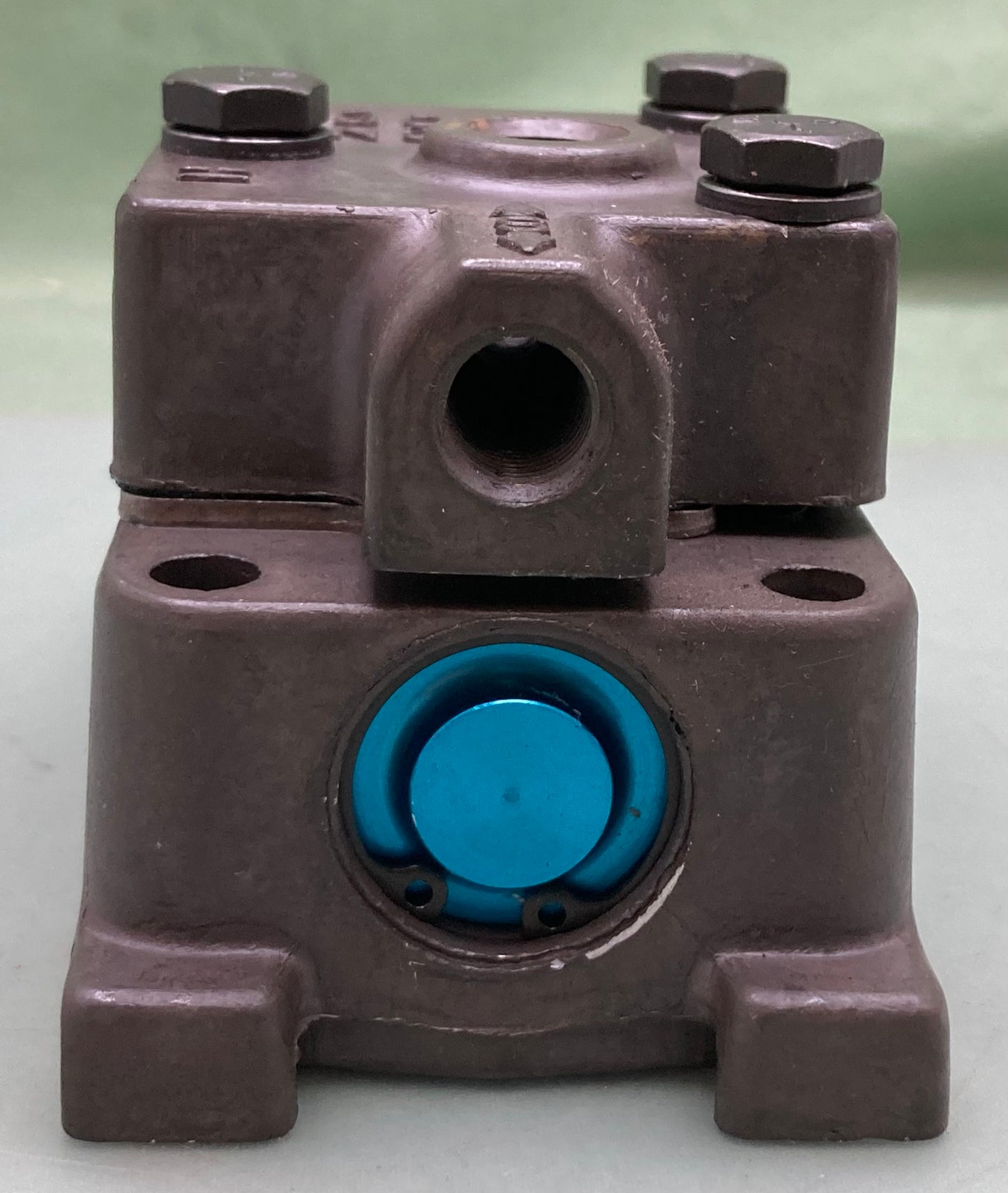 New Genuine Eaton A-5000 Manual Transmission Range Valve