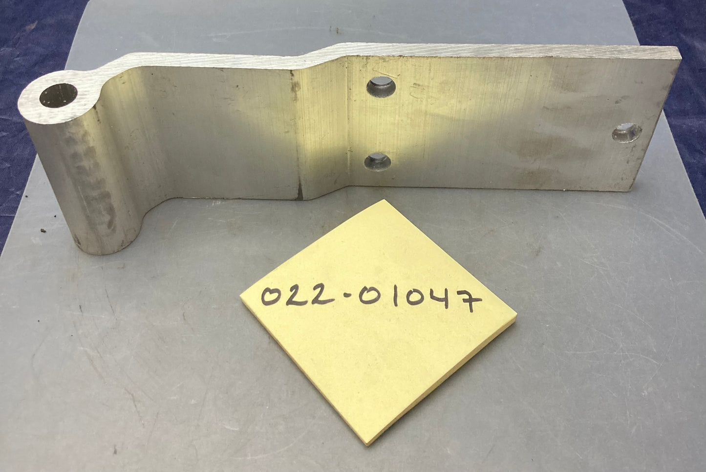 Replaces Fleet Engineers 022-01047 Hinge 3 hole, Aluminum New